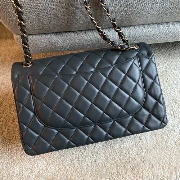 HOLD Chanel jumbo classic double flap in grey lambskin - Picture 7 of 16